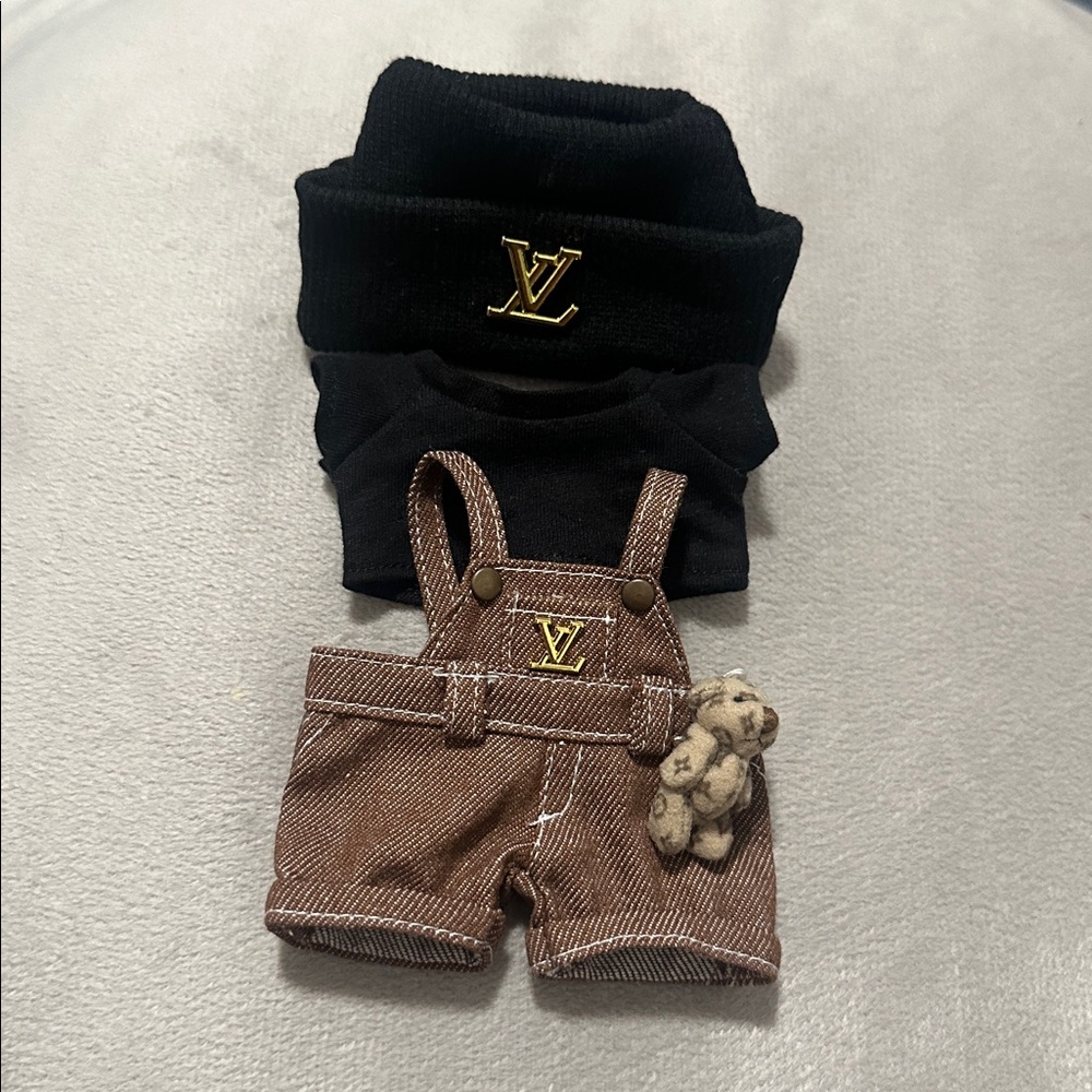Labubu LV Clothing - Picture 2 of 4